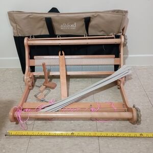 *SOLD* Ashford Knitter's Loom With Bag